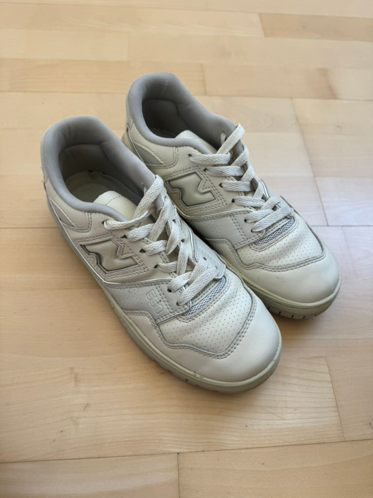 Auralee New Balance 550 Sneaker